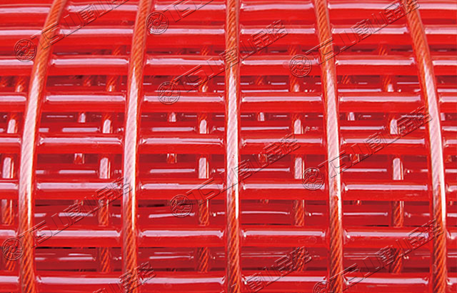 篩分設(shè)備選用聚氨酯篩網(wǎng)，高耐磨、壽命長